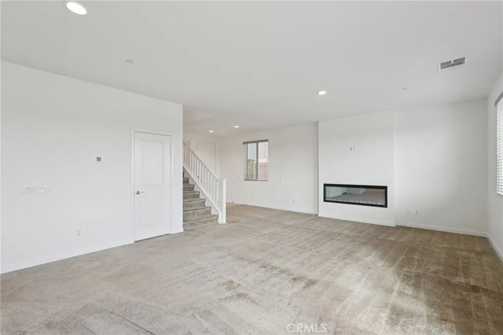 35231 Zachary Way, Beaumont, California 92223 home-pic-5